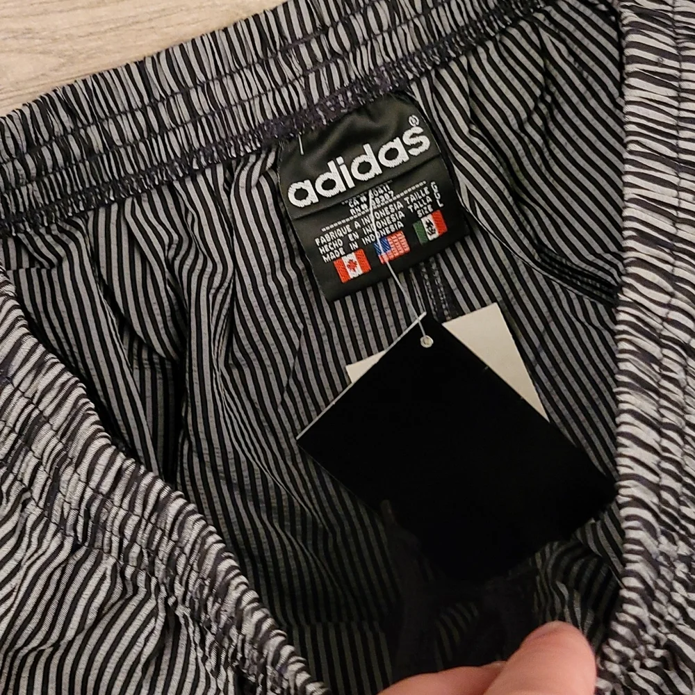 ADIDAS Grey Black Striped Lauderdale VTG Mens Large Athletic Running Shorts RARE